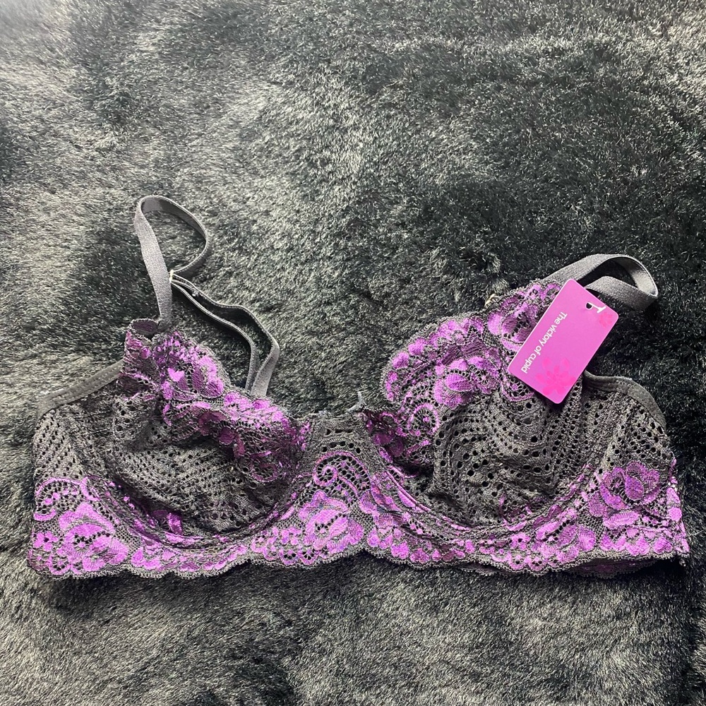 The Victory Of Cupid Black Purple Lace Large Bra NWT